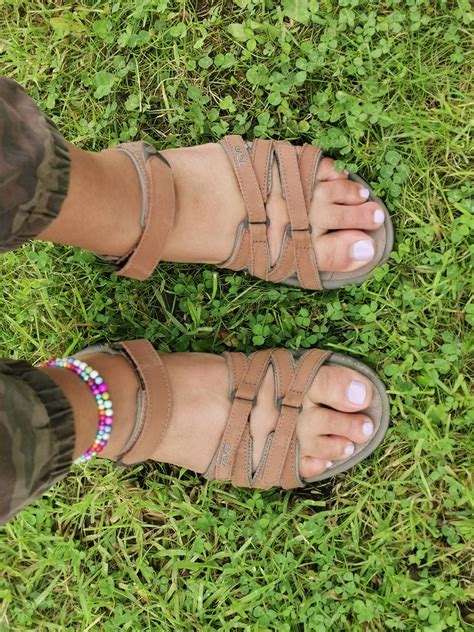 best leather sandals reviews